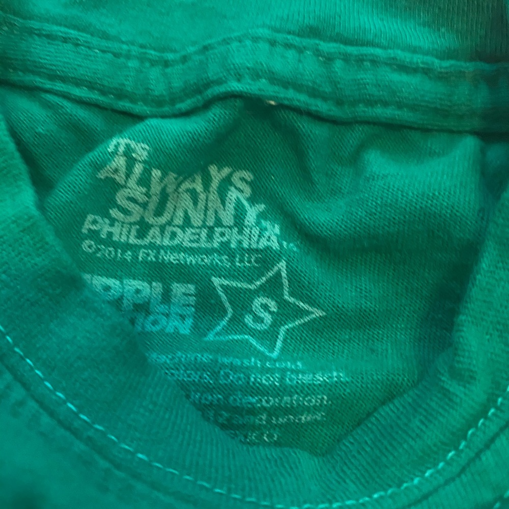 Paddy’s Pub T-Shirt - Picture 5 of 5